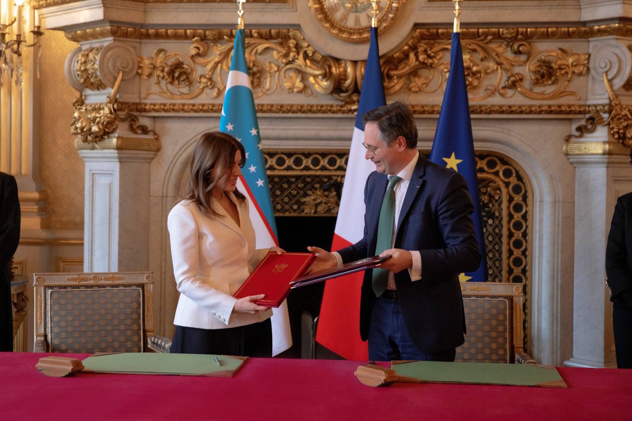 madaniyat-va-sanatni-rivojlantirish-jamgarmasi-fransuz-hamkorlar-bilan-madaniy-meros-va-talim-sohasida-bir-qator-bitimlarni-imzoladi