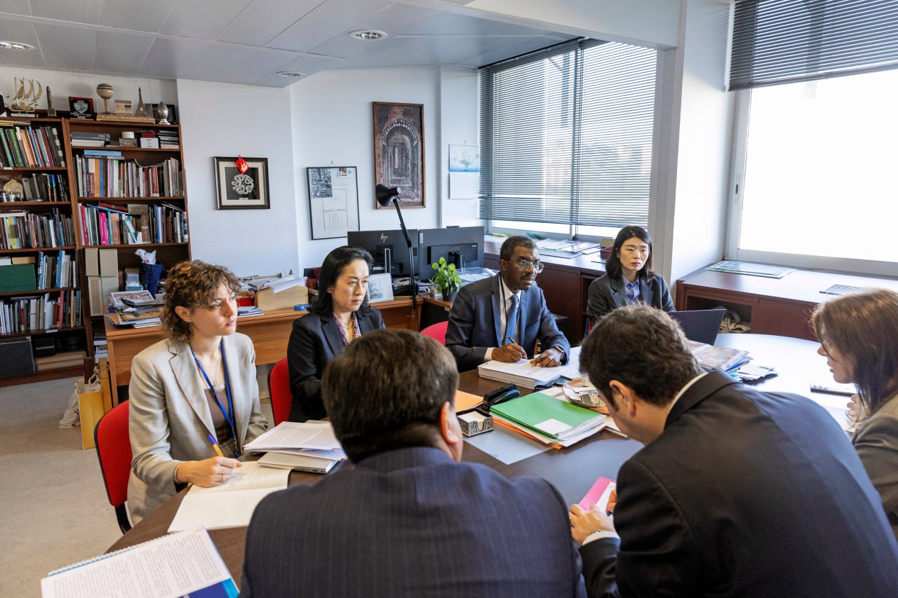 v-shtab-kvartire-yunesko-sostoyalas-vstrecha-s-direktorom-centra-vsemirnogo-naslediya-yunesko