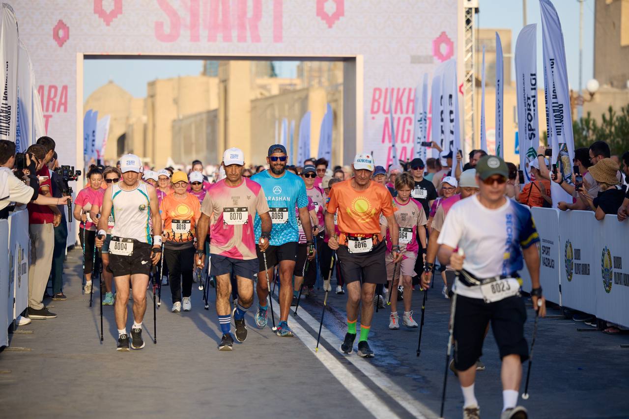 nordic-walking-unites-generations-at-the-bukhara-night-race