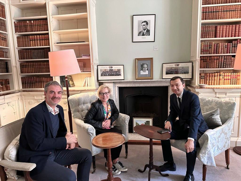 uzbekistan-art-and-culture-development-foundation-explores-partnership-with-kings-college-cambridge-on-silk-road-research-initiative